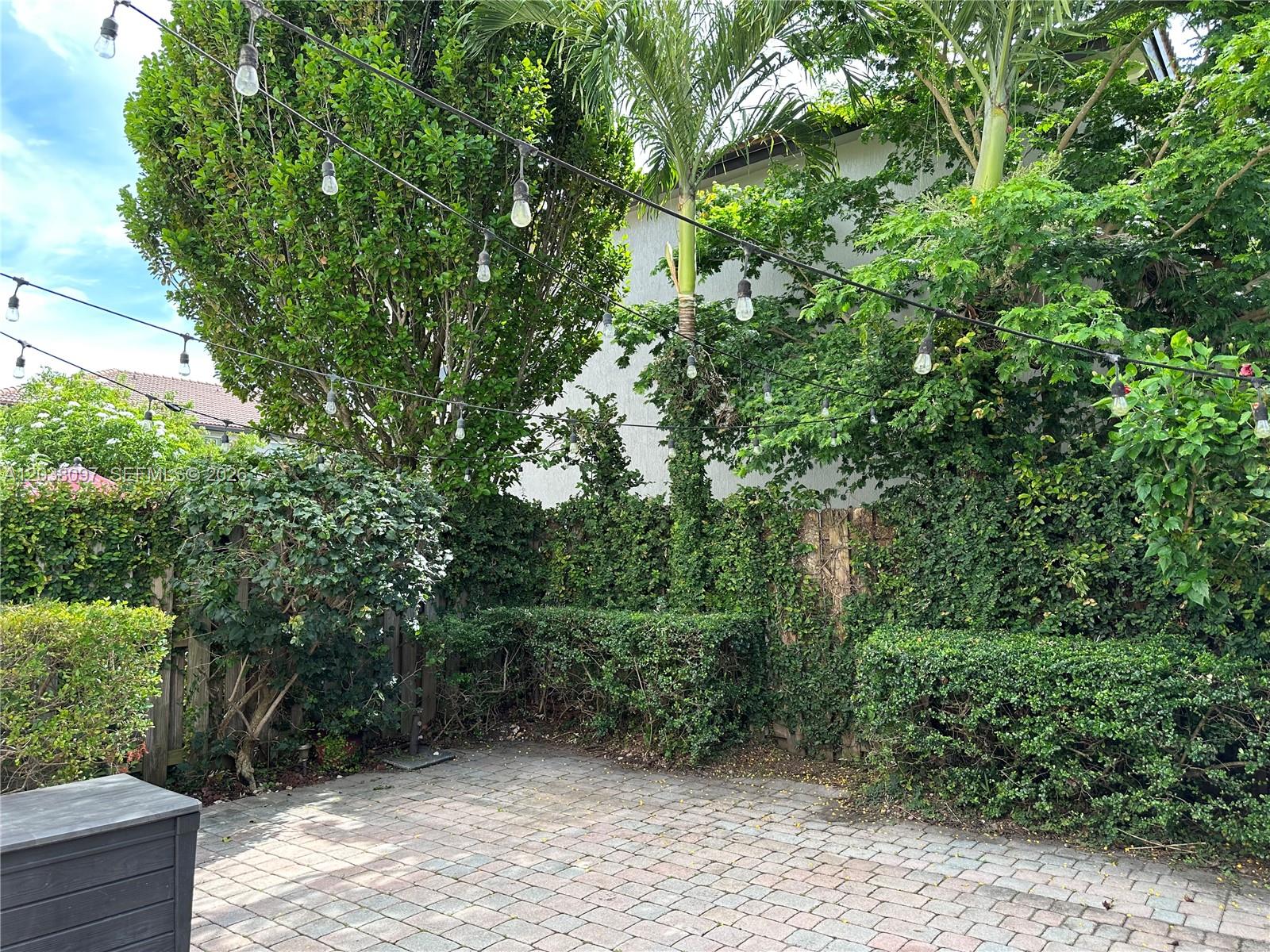 Coral Lakes Kingdom townhouse — corner-unit exterior front view — 2555 SW 147th Path Miami FL 33185