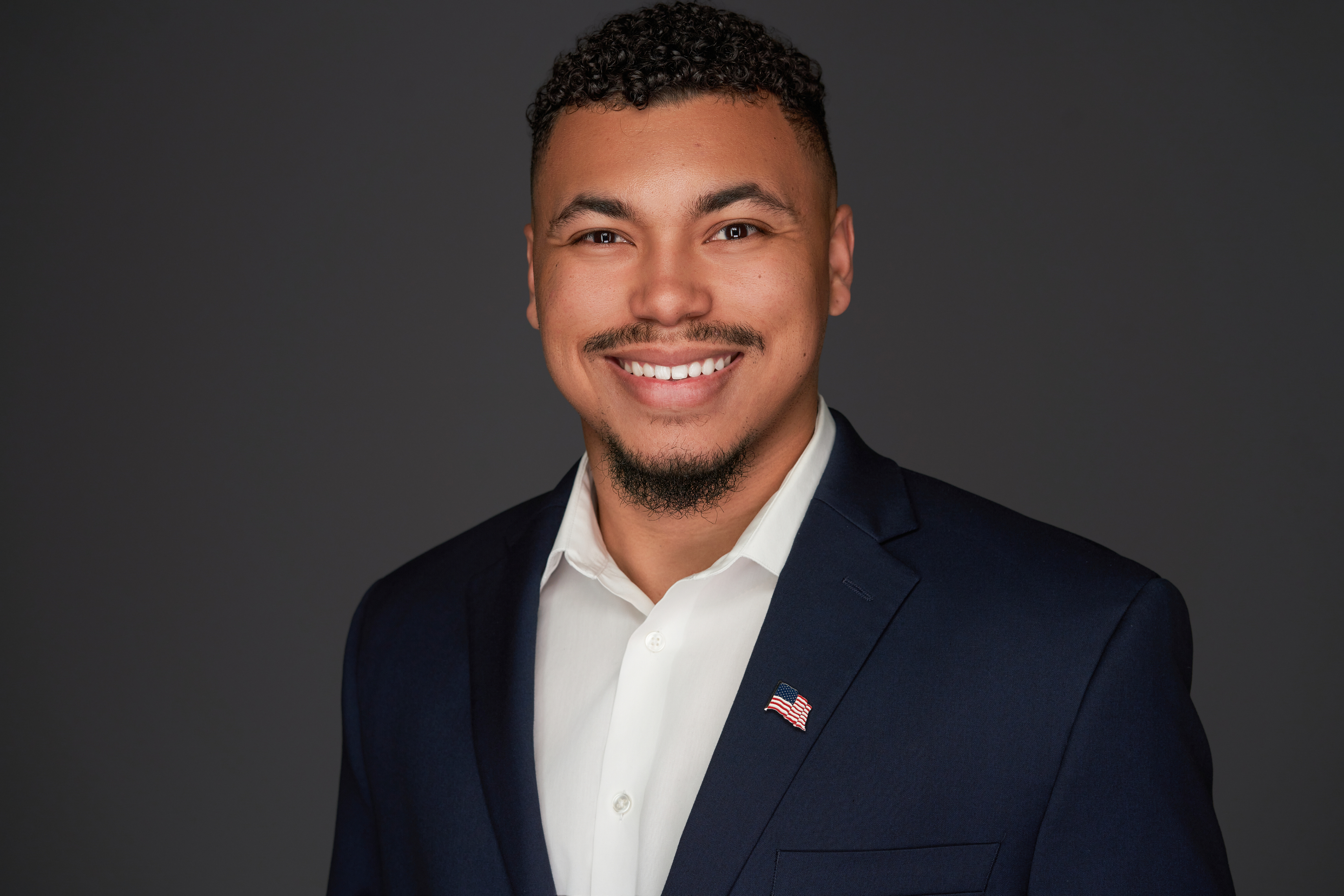 Bryan Cabrera, bilingual REALTOR® serving Kendall and Pinecrest, Florida