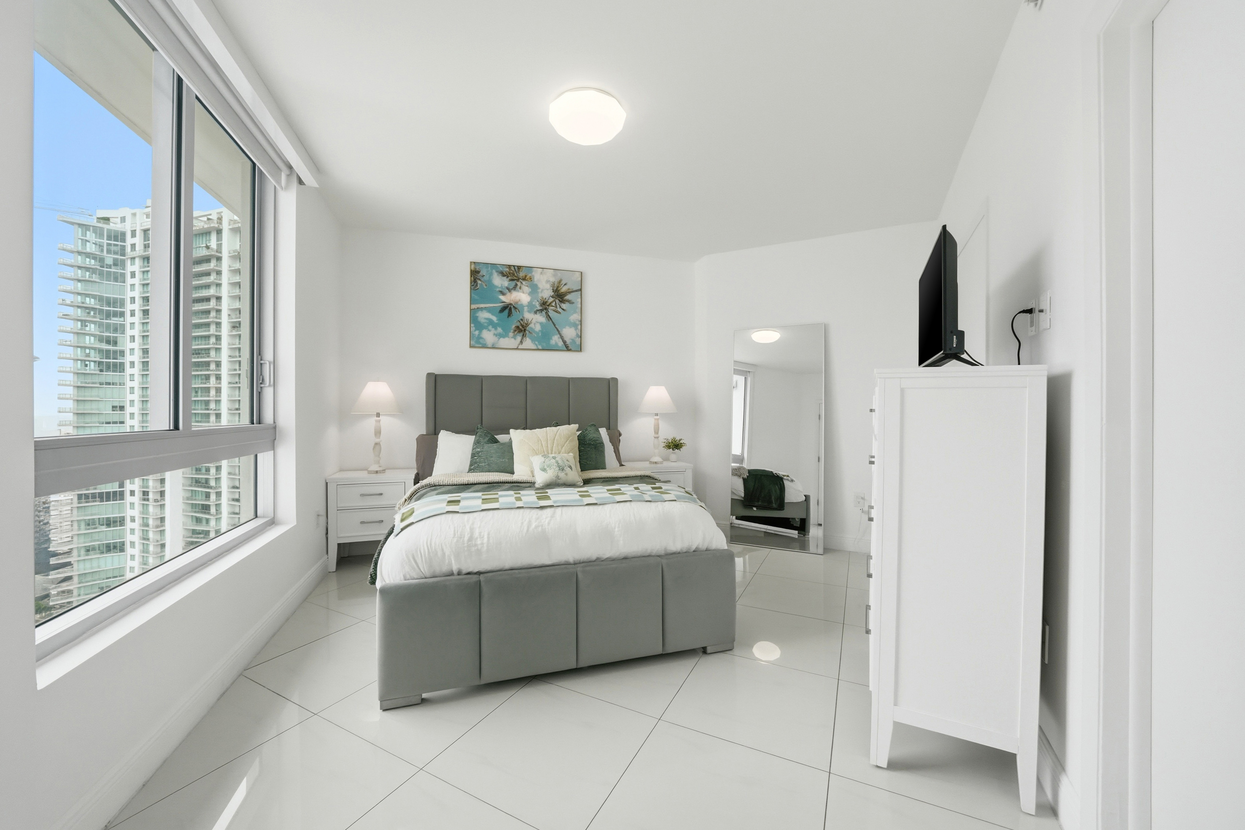 Primary bedroom — Wind Condo unit 3912 Brickell