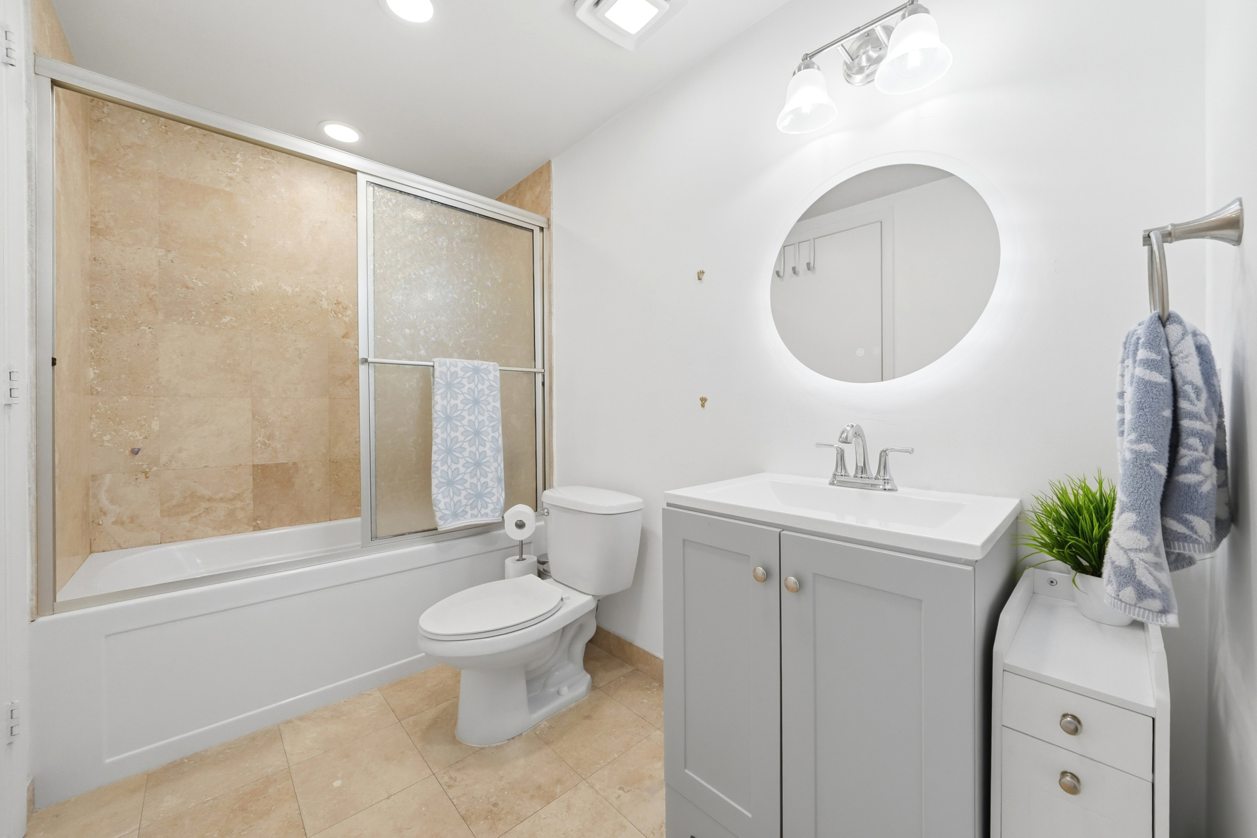 Primary bathroom — Wind Condo 350 S Miami Ave #3912